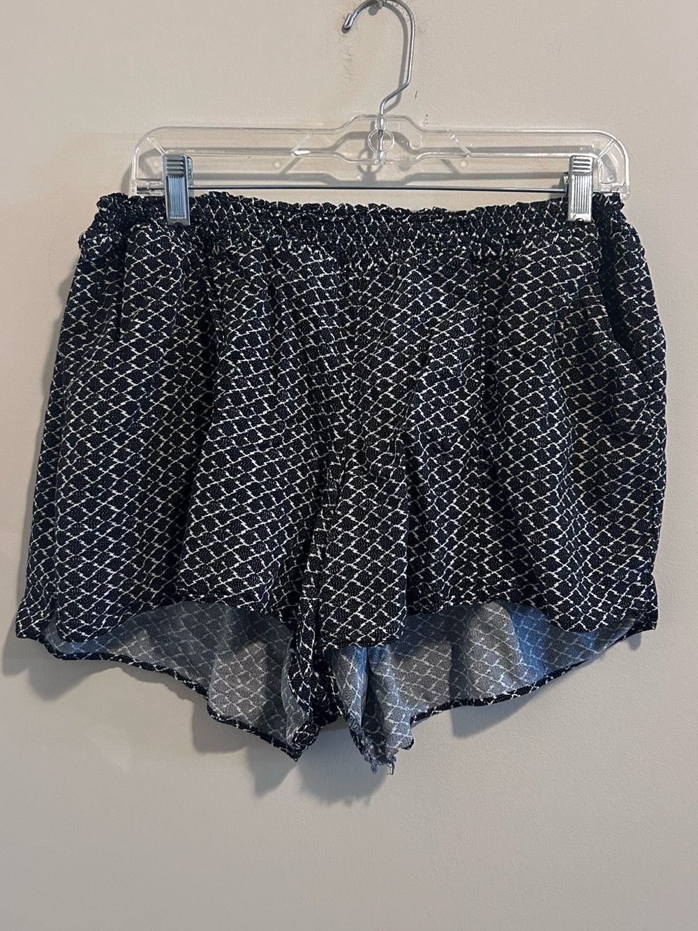 Bundle of 2 Old Navy Elastic-Waist Women’s Shorts